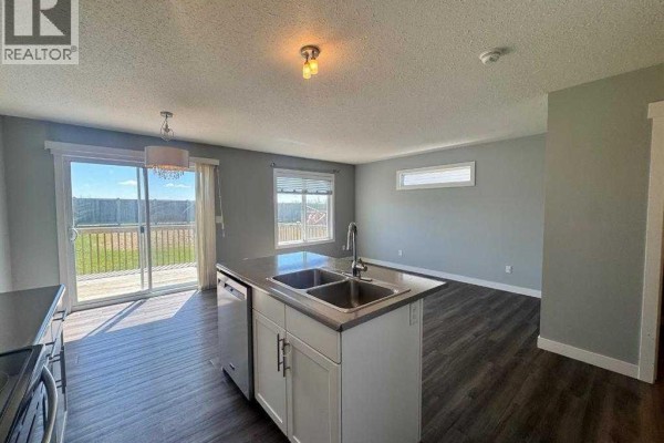 Bedroom - 8453 101 Avenue, Grande Prairie, AB T8X0R1 Photo 4