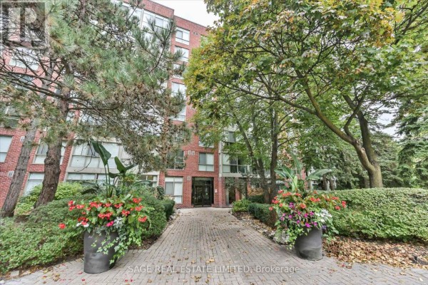 Foyer - 846 - 24 Southport Street, Toronto, ON M6S4Z1 Photo 4