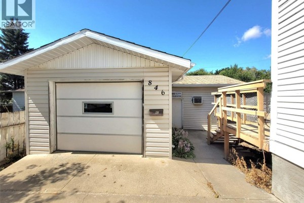 846 8th Avenue Nw, Moose Jaw, SK, photo 2