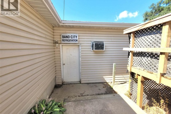 846 8th Avenue Nw, Moose Jaw, SK, photo 3