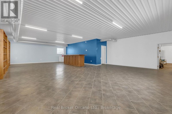 8485 Wellington Road 86, Mapleton, ON N4W3G8 Photo 5
