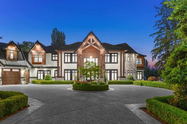 8486 Harvie Road, Surrey, BC V4N5X8 Photo 2