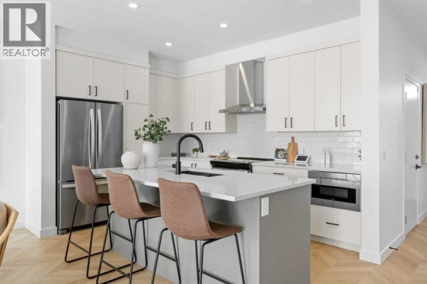 3pc Bathroom - 8493 21 Avenue Se, Calgary, AB T2A0M8 Photo 5