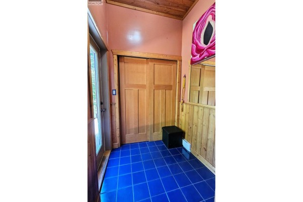 3pc Bathroom - 8496 B Procter Road E, Procter, BC V1L0B7 Photo 5