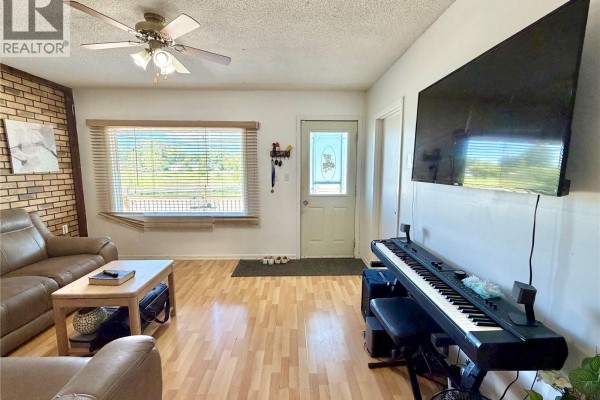 Bedroom - 85 13th Avenue Se, Swift Current, SK S9H3S1 Photo 4