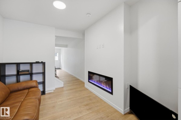 #85 3705 141 St Sw Sw, Edmonton, AB T6W3J2 Photo 5