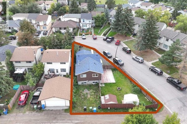 Kitchen - 85 Abergale Close Ne, Calgary, AB T2A6J2 Photo 3