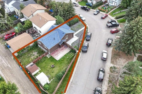 Primary Bedroom - 85 Abergale Close Ne, Calgary, AB T2A6J2 Photo 4