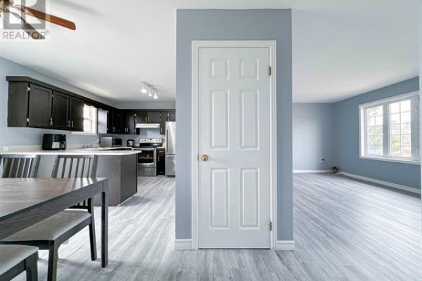 Bath (# pieces 1-6) - 85 Andrew's Court, Charlottetown, PE C1A1A8 Photo 5
