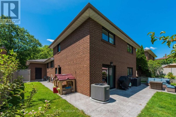 85 Bonnyview Drive, Toronto, ON, photo 2