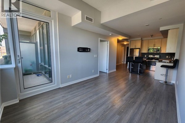 Living room - 85 Duke Street W Unit# 204, Kitchener, ON N2H0B7 Photo 4