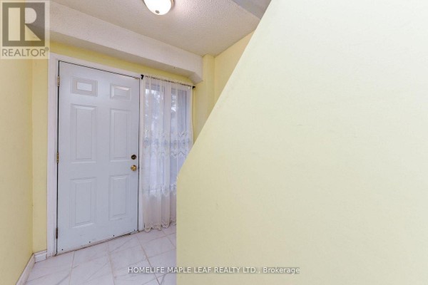 Partial bathroom - 85 Enmount Drive, Brampton, ON L6T4C9 Photo 5