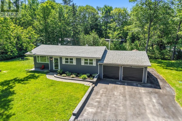 85 Evans Avenue W, Gravenhurst)