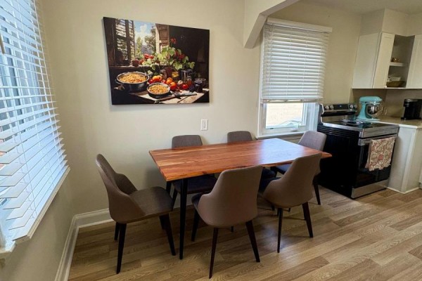 85 Floral Parkway, Toronto, ON M6L2C3 Photo 5