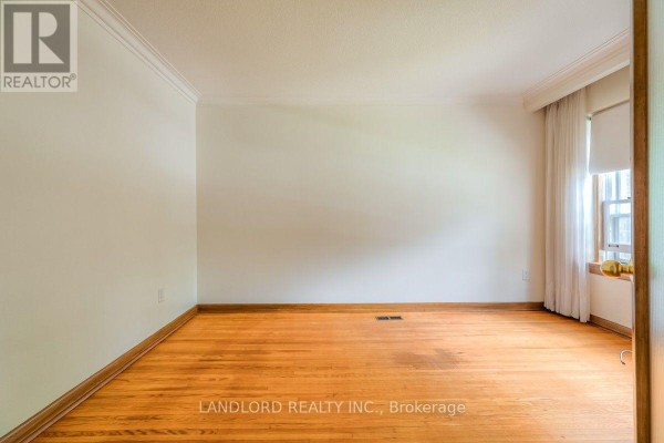 Dining room - 85 Greenlaw Avenue, Toronto, ON M6H3V8 Photo 4