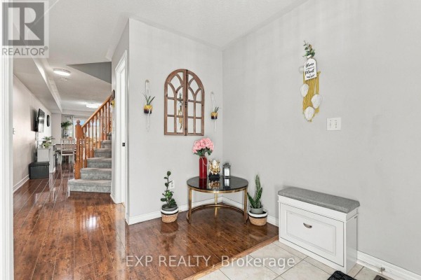 Kitchen - 85 Heartview Road, Brampton, ON L6Z0C9 Photo 3