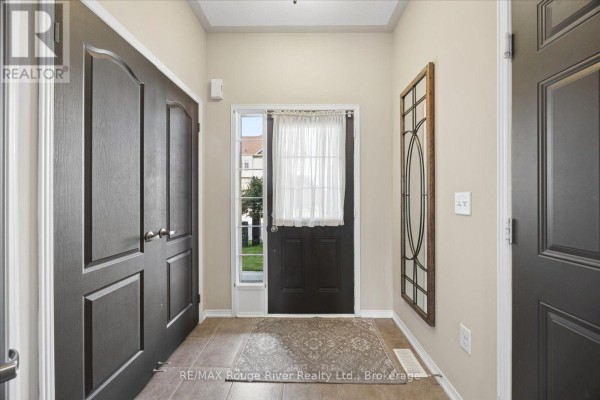 Dining room - 85 Lander Crescent, Clarington, ON L1C0L4 Photo 4