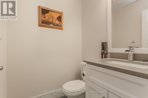 Primary Bedroom - 85 Maple Ridge Crescent E, Markham, ON L6E1T8 Photo 4