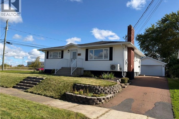 2pc Bathroom - 85 Ninth Street, Moncton, NB E1E3E5 Photo 3