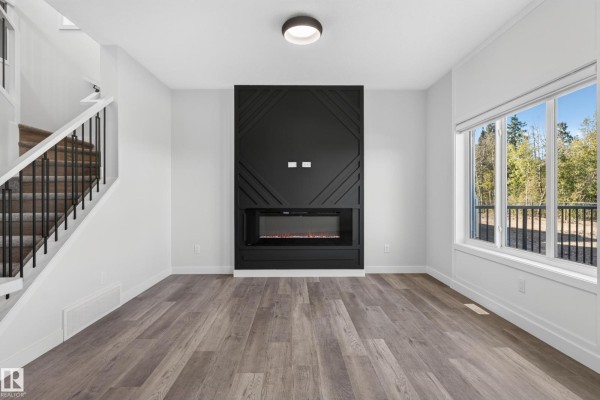 Kitchen - 85 Patriot Wy, Spruce Grove, AB T7X4E8 Photo 3