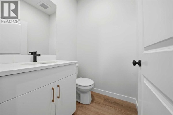 2pc Bathroom - 85 Pinnacle Close, Blackfalds, AB T4M0M3 Photo 4