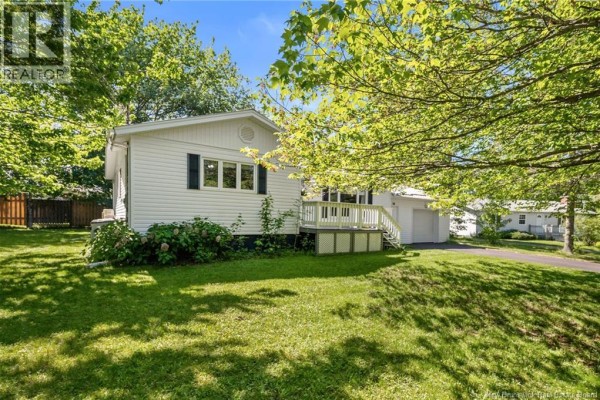 Laundry room - 85 St. Pierre Street, Shediac, NB E4P2R8 Photo 2