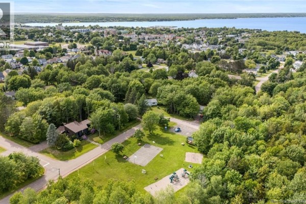 Recreation room - 85 St. Pierre Street, Shediac, NB E4P2R8 Photo 5