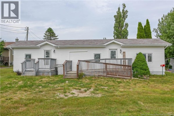 Bath (# pieces 1-6) - 85 Sylvain Street, Haut Sheila, NB E1X1X9 Photo 2