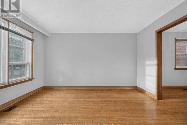 Primary Bedroom - 85 Victoria Park Avenue, Toronto, ON M4E3S2 Photo 4