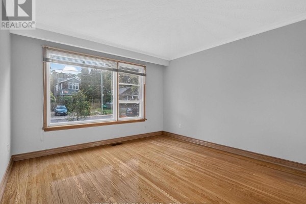 Bedroom 2 - 85 Victoria Park Avenue, Toronto, ON M4E3S2 Photo 5