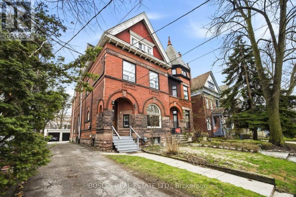 85 Walmer Road, Toronto, ON M5R2X6 Photo 2