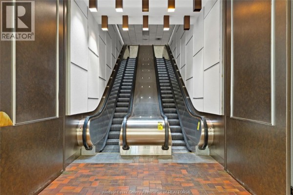 850 Ouellette Avenue Unit# Main, Windsor, ON N9A4M9 Photo 3