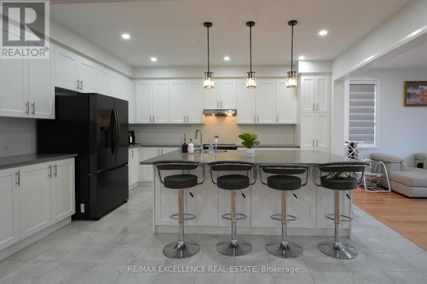 Great room - 851 Queenston Boulevard, Woodstock, ON N4T0N7 Photo 4