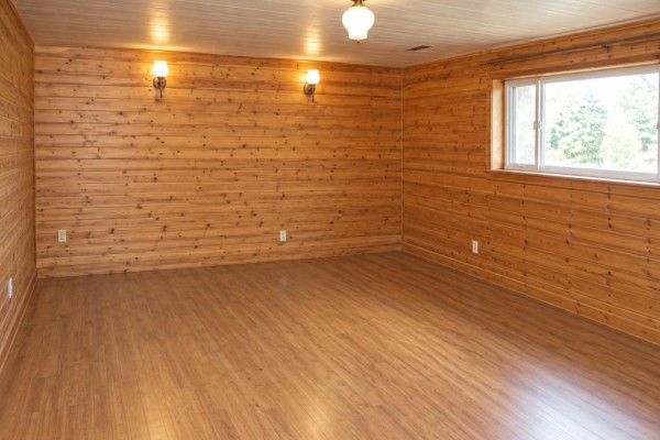Bedroom 2 - 8510 Cramer Drive, Chilliwack Proper South, Chilliwack, BC V2P5H5 Photo 5