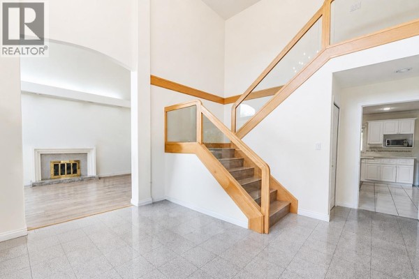 8511 Littlemore Place, Richmond, BC V7C3Y7 Photo 5