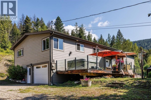 8514 Sun Valley Road, Kelowna, BC, photo 2