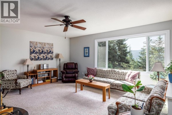 8514 Sun Valley Road, Kelowna, BC, photo 3