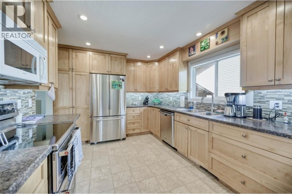 Laundry room - 8516 12th Avenue, Osoyoos, BC V0H1V1 Photo 4