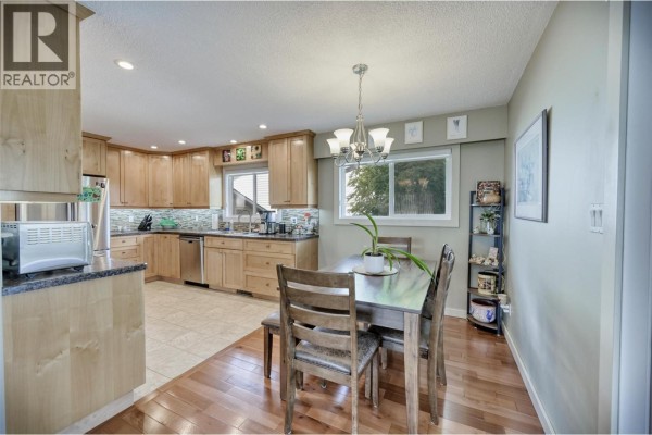 Kitchen - 8516 12th Avenue, Osoyoos, BC V0H1V1 Photo 5