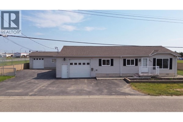 Kitchen - 8516 98 Avenue, Fort St  John, BC V1J1P7 Photo 2
