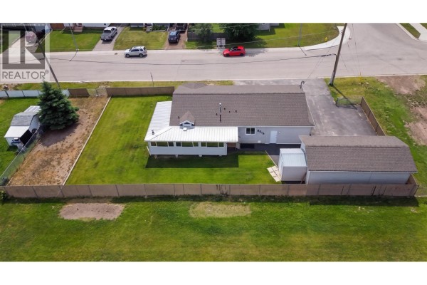Laundry room - 8516 98 Avenue, Fort St  John, BC V1J1P7 Photo 3