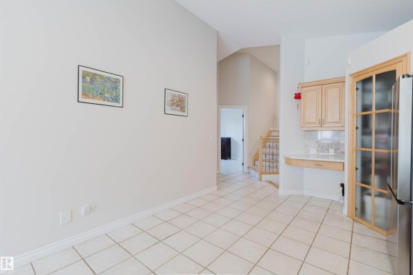 Primary Bedroom - 8517 156 Av Nw, Edmonton, AB T5Z3B4 Photo 4