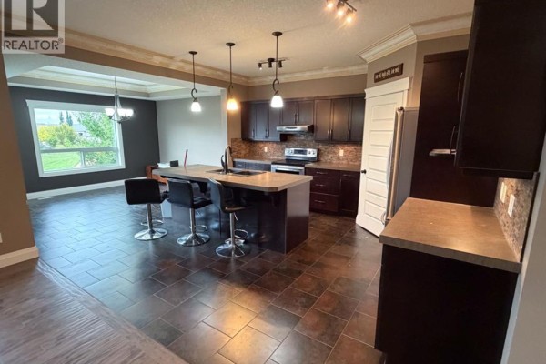 5pc Bathroom - 8517 70a Avenue, Grande Prairie, AB T8X0J3 Photo 5