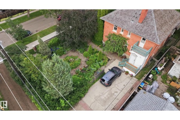 8520 104 St Nw, Edmonton, AB, photo 2