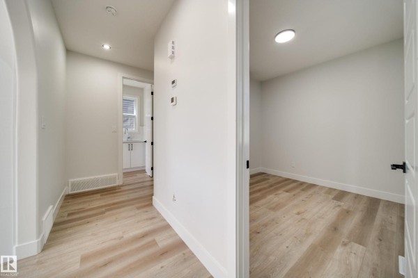 8527 183 Ave Nw, Edmonton, AB, photo 3