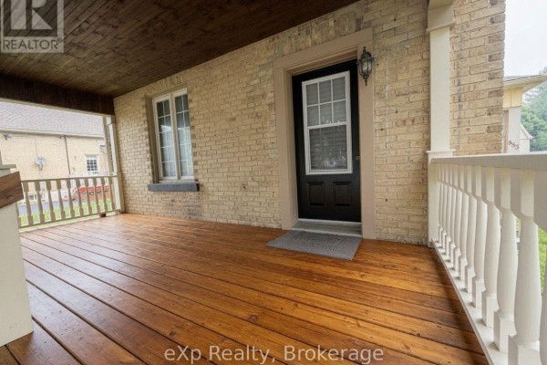 853 7th Avenue, Hanover, ON N4N2K3 Photo 2