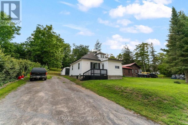 Laundry room - 853 B River Road, Mcnab/braeside, ON K0A1G0 Photo 2