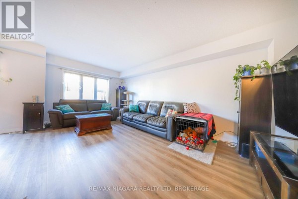 8532 Nightshade Street, Niagara Falls, ON L2H2Y6 Photo 4