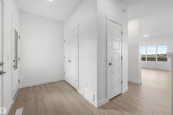 Primary Bedroom - 8536 183 Av Nw, Edmonton, AB T5Z0X5 Photo 4