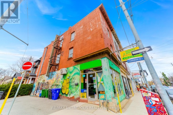 854 Bathurst Street, Toronto, ON M5R3G3 Photo 4